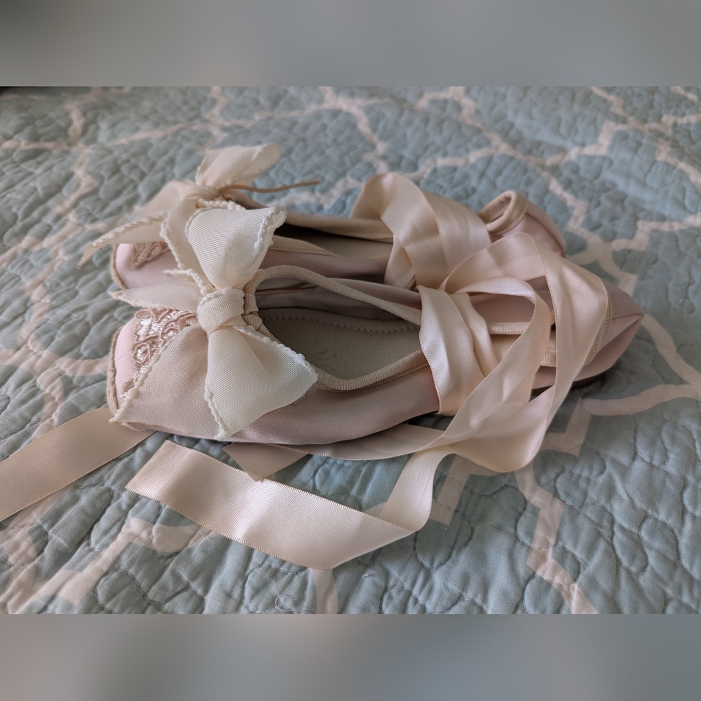 Chic Pink and Cream Flats with Satin Bows